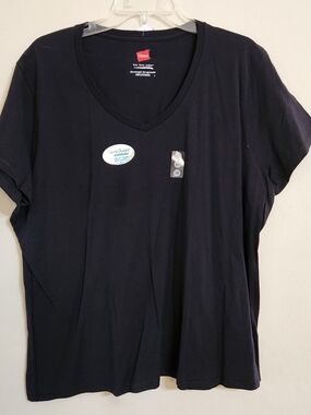Hanes Black V-Neck Tee with Short Sleeves